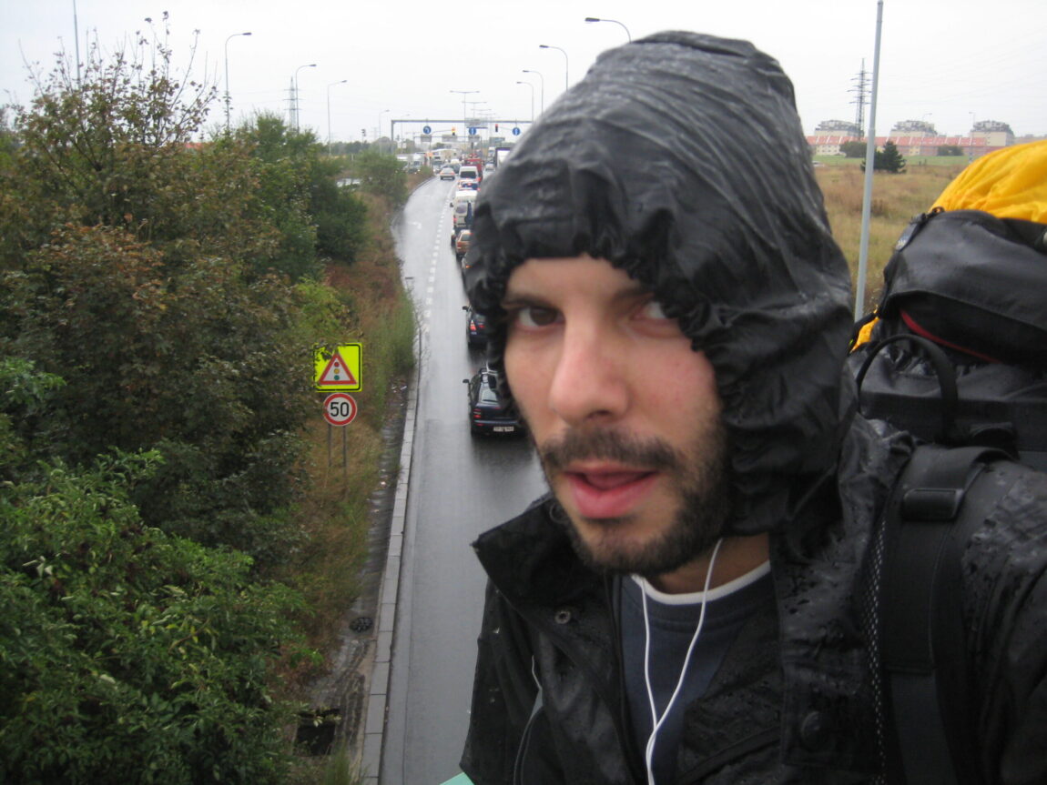 02-rainy-hitchhiking-scaled.jpg